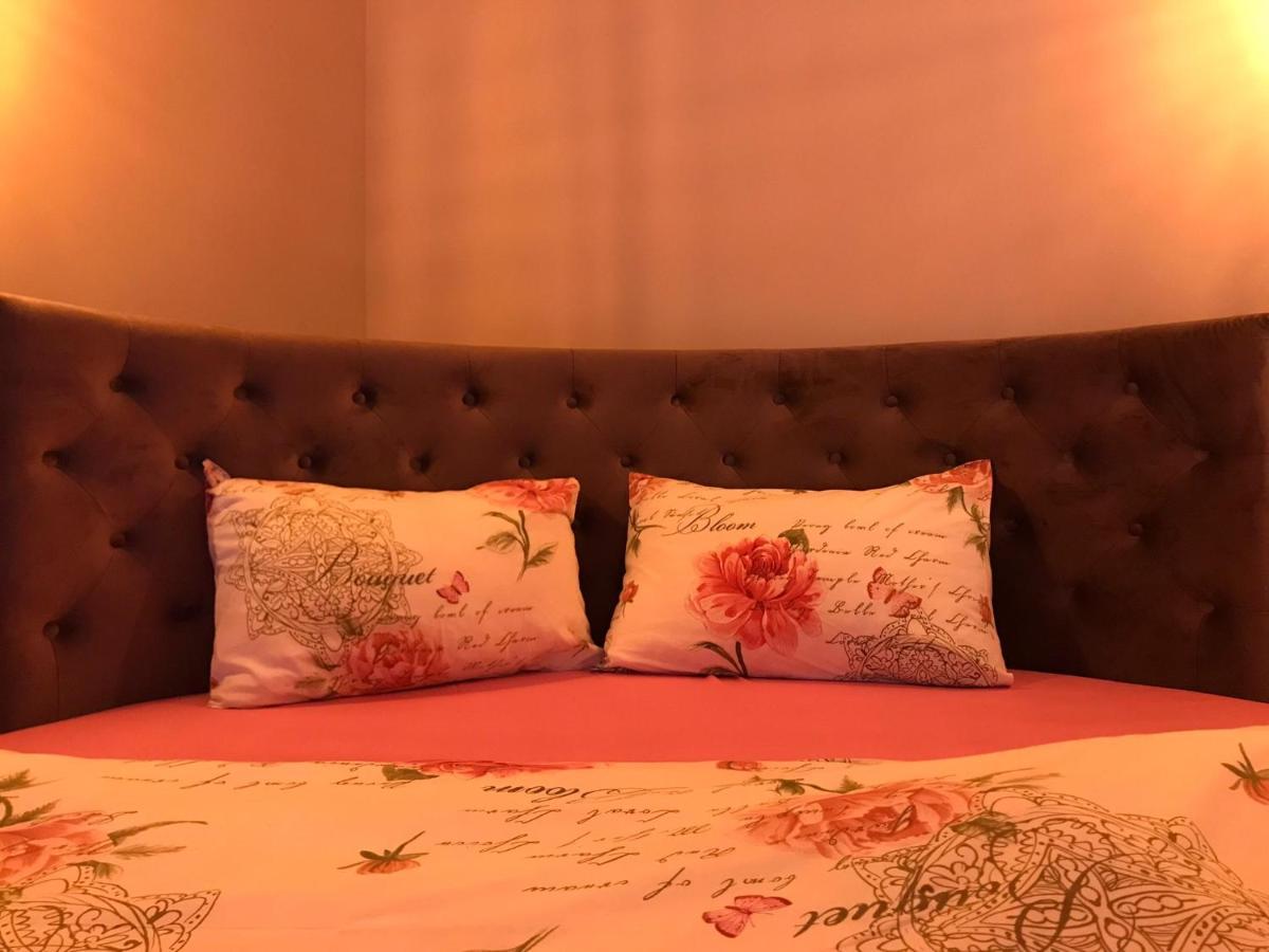 Sweet Pink By Miro Apartment Sinaia Exterior foto
